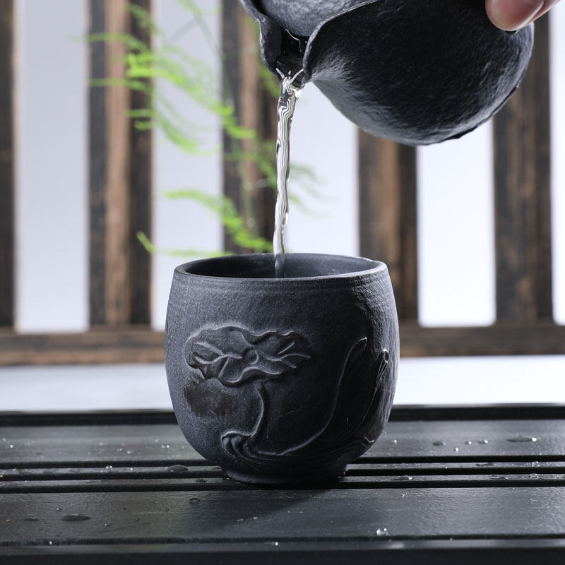 Master's cup single tea cup Anication natural ice Qi Rocks Head Raised Raw Tea With Pure Hand Carved Lotus Cup