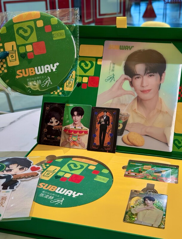 Zhang Linghe X Subway Collaboration Official Merchandise Gift Box Official Authentic Photo Card Fan Merchandise Zhang Linghe X Subway Collaboration Official Merchandise Gift Box Official Authentic Photo Card Fan Merchandise