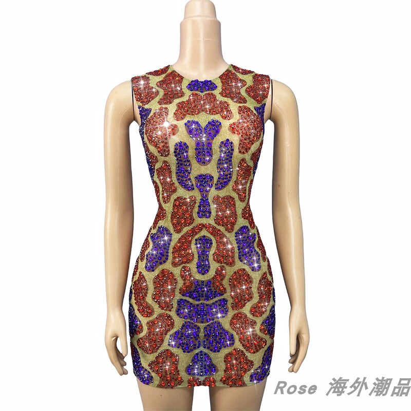 Fashionable Retro-Style Full-Diamond Sleeveless Fitted Dress for Bar Dj Show, Host, Party, and Evening Gown