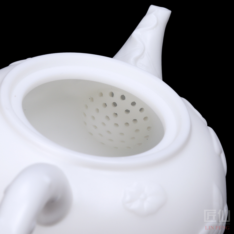 The Master artisan fairy guo - qin Chen embossed white porcelain teapot single pot of household ceramics kung fu tea set suet jade teapot