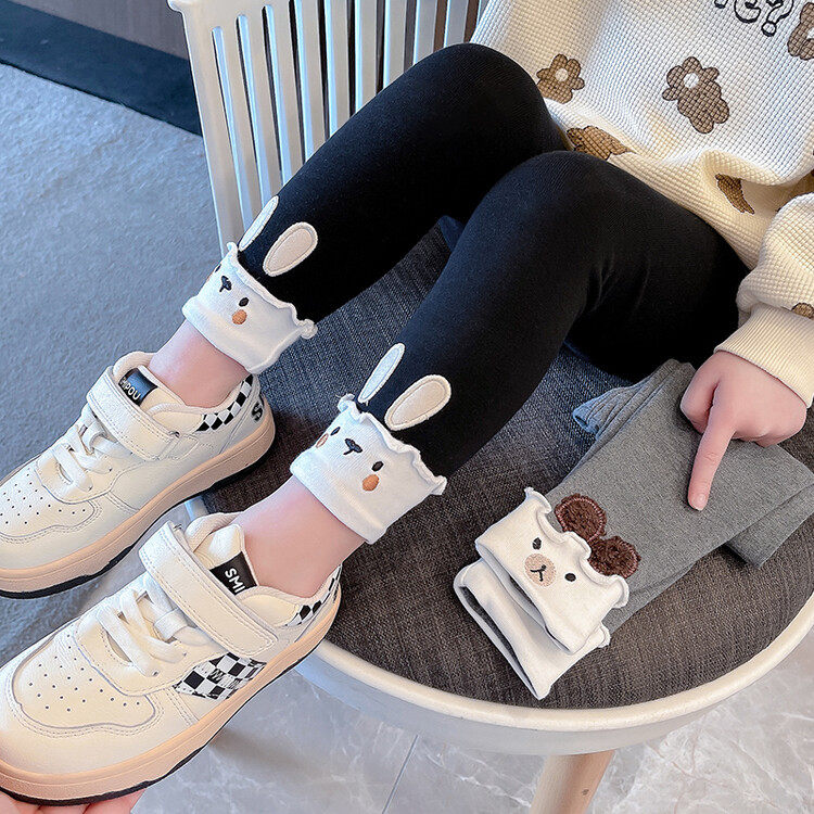 Girl Inside Hitch Pants Spring Autumn Clothing 2022 New Baby Thin Outside Wearing Fashion Shark Pants Foreign Palate Children Pants Socks