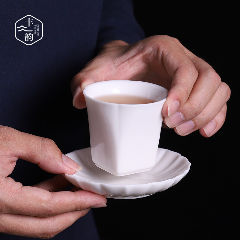 Dehua white porcelain sample tea cup pure white single small ceramic cups cup kung fu masters cup large fragrance - smelling cup cup mat