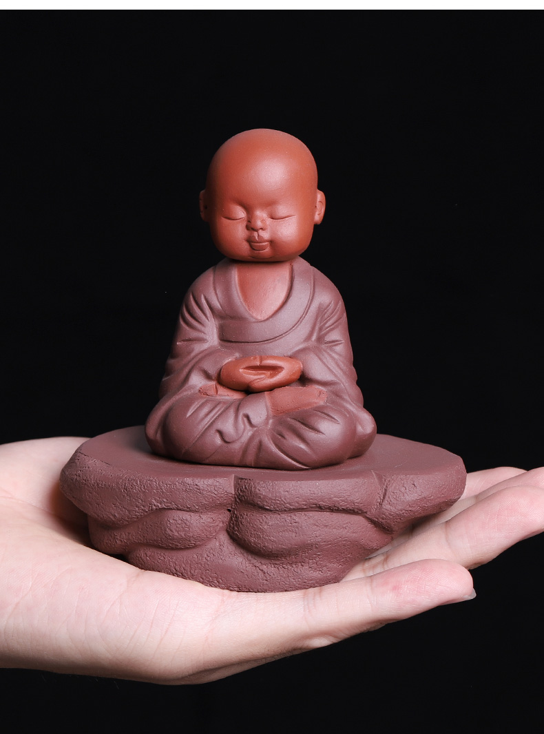 The young monk from furnishing articles pet zen tea to keep violet arenaceous The little novice monk ceramic tea tea taking decoration parts