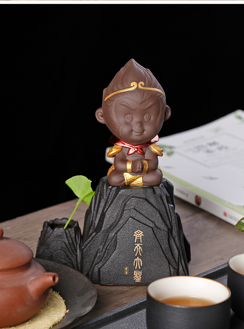 Purple sand tea pet monkey monkey King furnishing articles kung fu tea tea hydroponic insect tea play home to act the role ofing is tasted