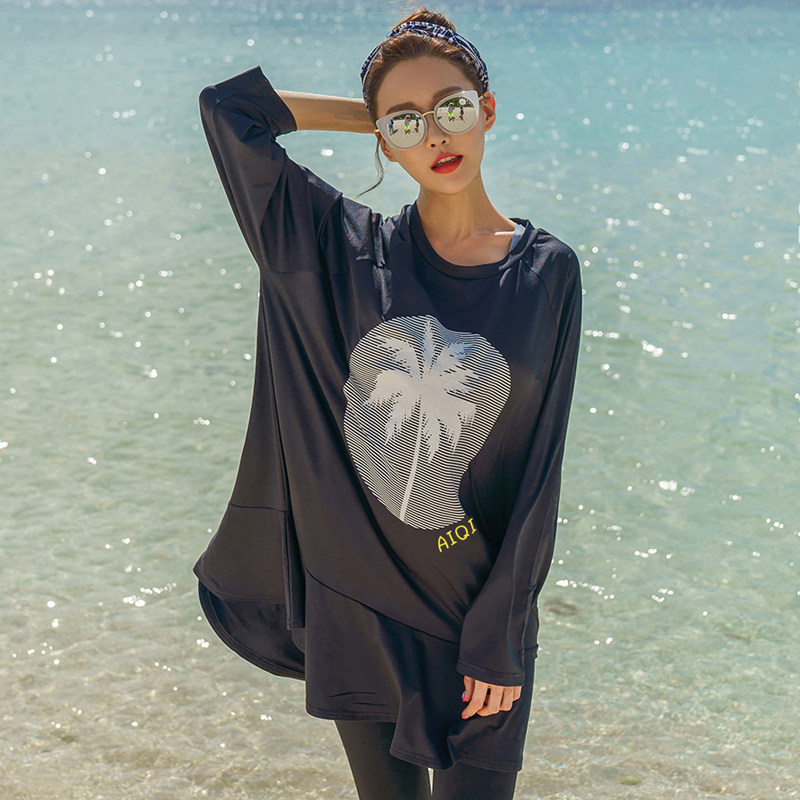 Long-sleeved swimsuit women's two-piece four-piece Korean skirt loose cover belly thin trousers sunscreen quick-drying hot spring swimsuit