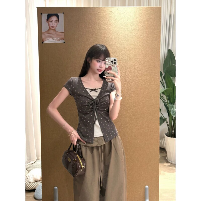 Korean-Style Gray Coffee Color Faux Two-Piece Lace Floral Women's Summer Short Design Short-Sleeve Slim-Fit T-Shirt Waist-Cinching Top Korean-Style Gray Coffee Color Faux Two-Piece Lace Floral Women's Summer Short Design Short-Sleeve Slim-Fit T-Shirt Waist-Cinching Top