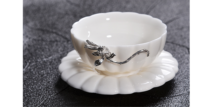 Ancient sheng name plum blossom put dehua up new lotus high - white porcelain inlay silver cup manually jade craft master sample tea cup cup