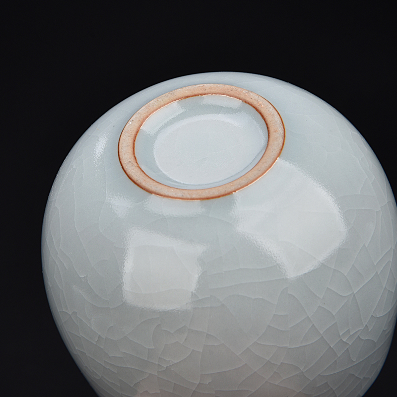 The ancient master sheng up porcelain cup single cup small ceramic cups gift boxes to open The slice your up can raise hand undressed ore celadon