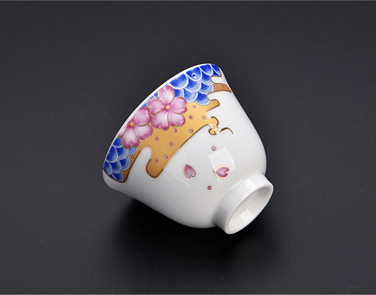 New elegant ancient sheng up with jingdezhen ceramic hand - made colored enamel small bowl sample tea cup master cup single CPU