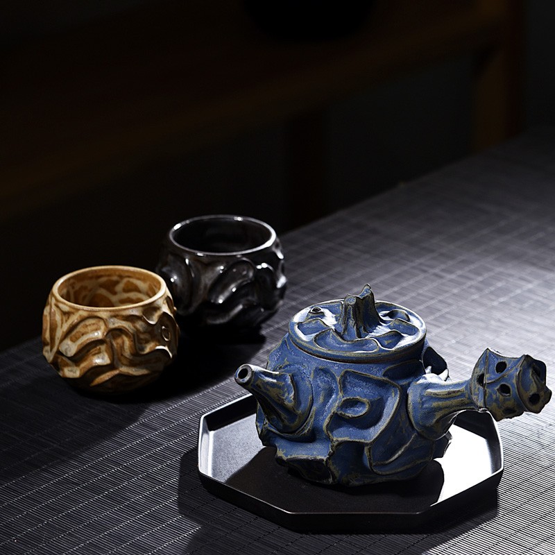 Ancient sheng ceramic up new iron pot Chen Weichun convex stage name the home side the pot a pot of two glass ball hole, single pot of red glaze