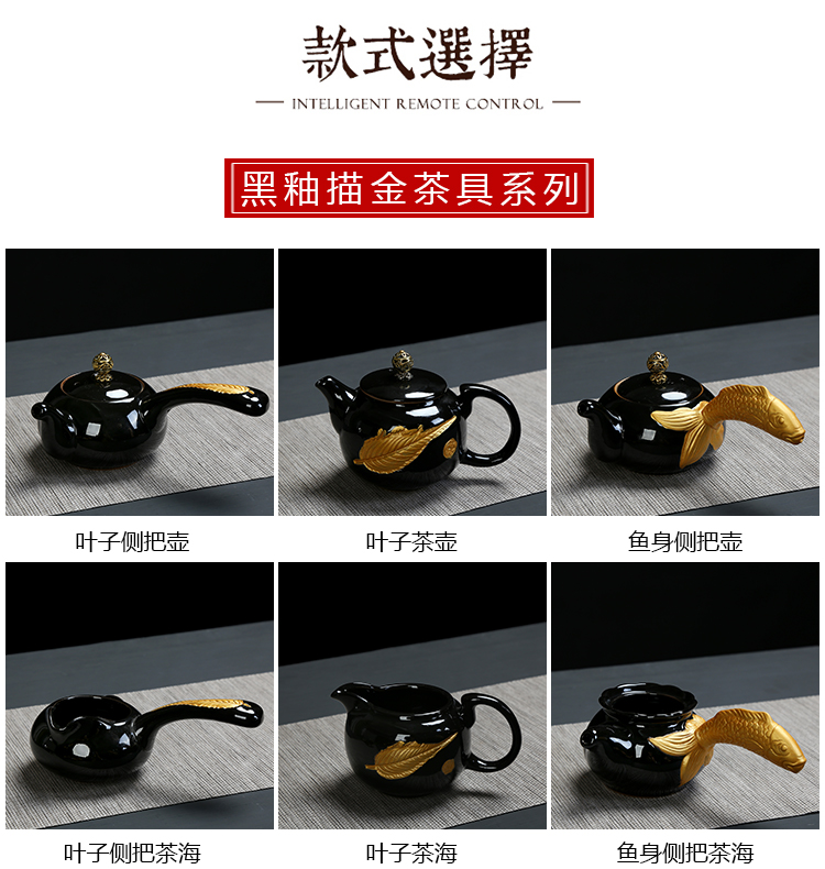 Black glaze tea antique blue and white porcelain teacup kung fu tea tea sample tea cup ceramic cups, fragrance - smelling cup in use