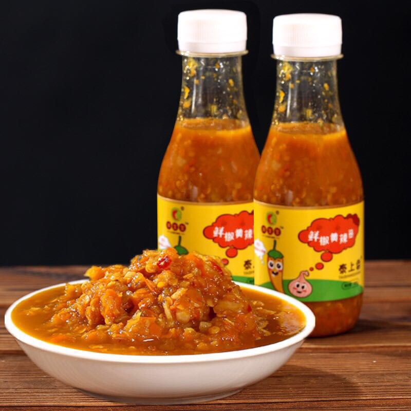 2 bottles of chili sauce fresh pretzels warm state Taishun without oil and garlic and spicy next to a hot sauce spicy baby 200 gr