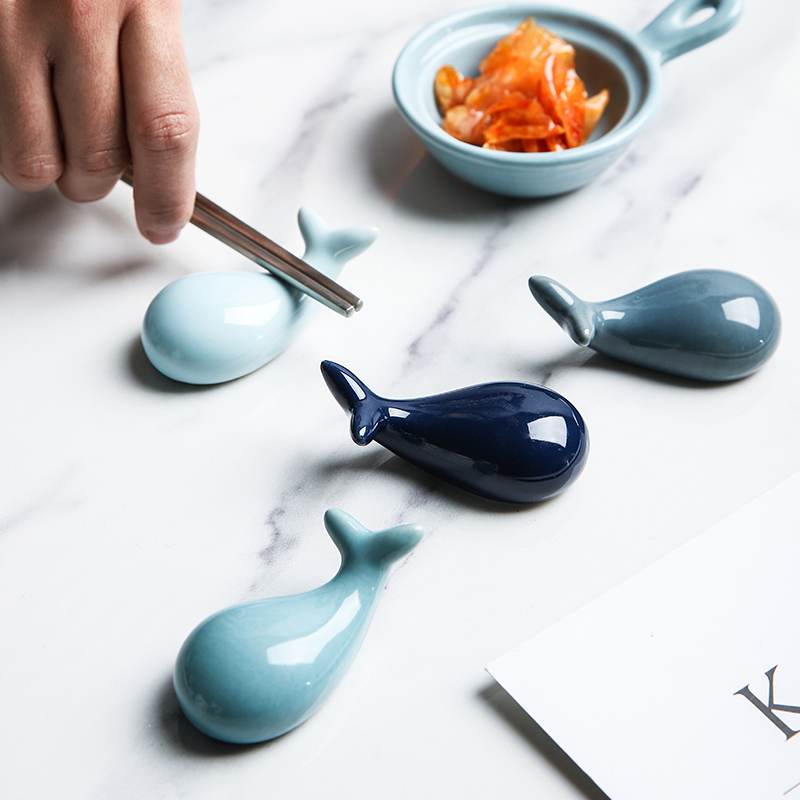 Creative selley express whale ceramic chopsticks rack chopsticks chopsticks pillow spoon holder frame spoon hotel table setting tableware