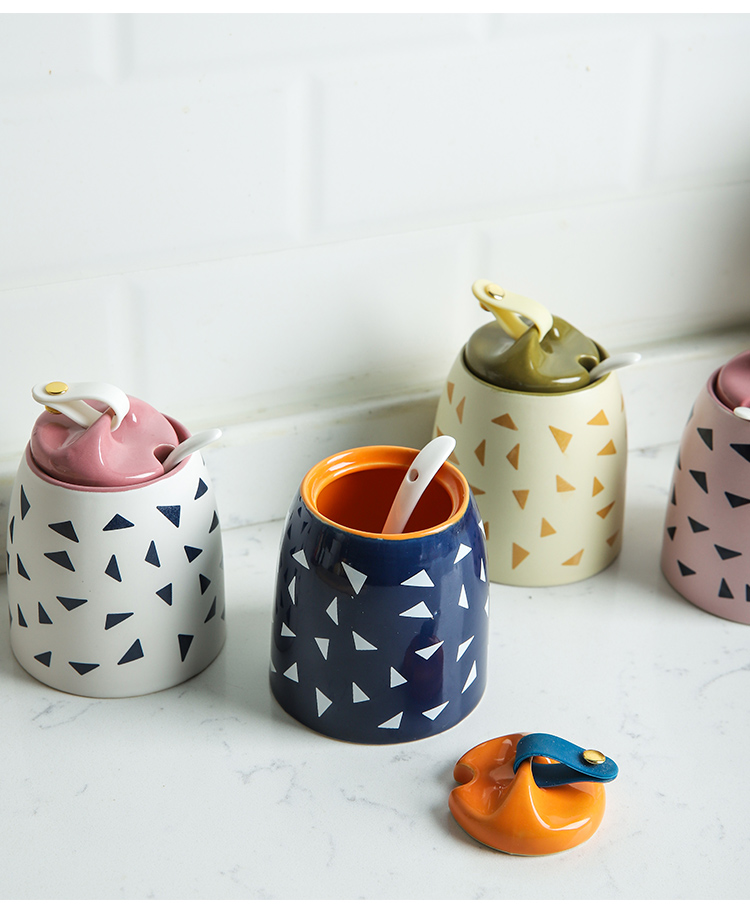 Shed in creative lovely ceramic seasoning sauce pot seasoning box restaurant kitchen salt tank ceramic pepper pot