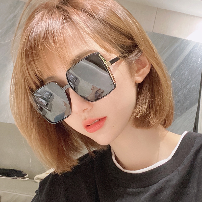 Hong Kong I TGREG tide brand seaside sunglasses anti-UV comfortable driving sunglasses women's fashion show face thin