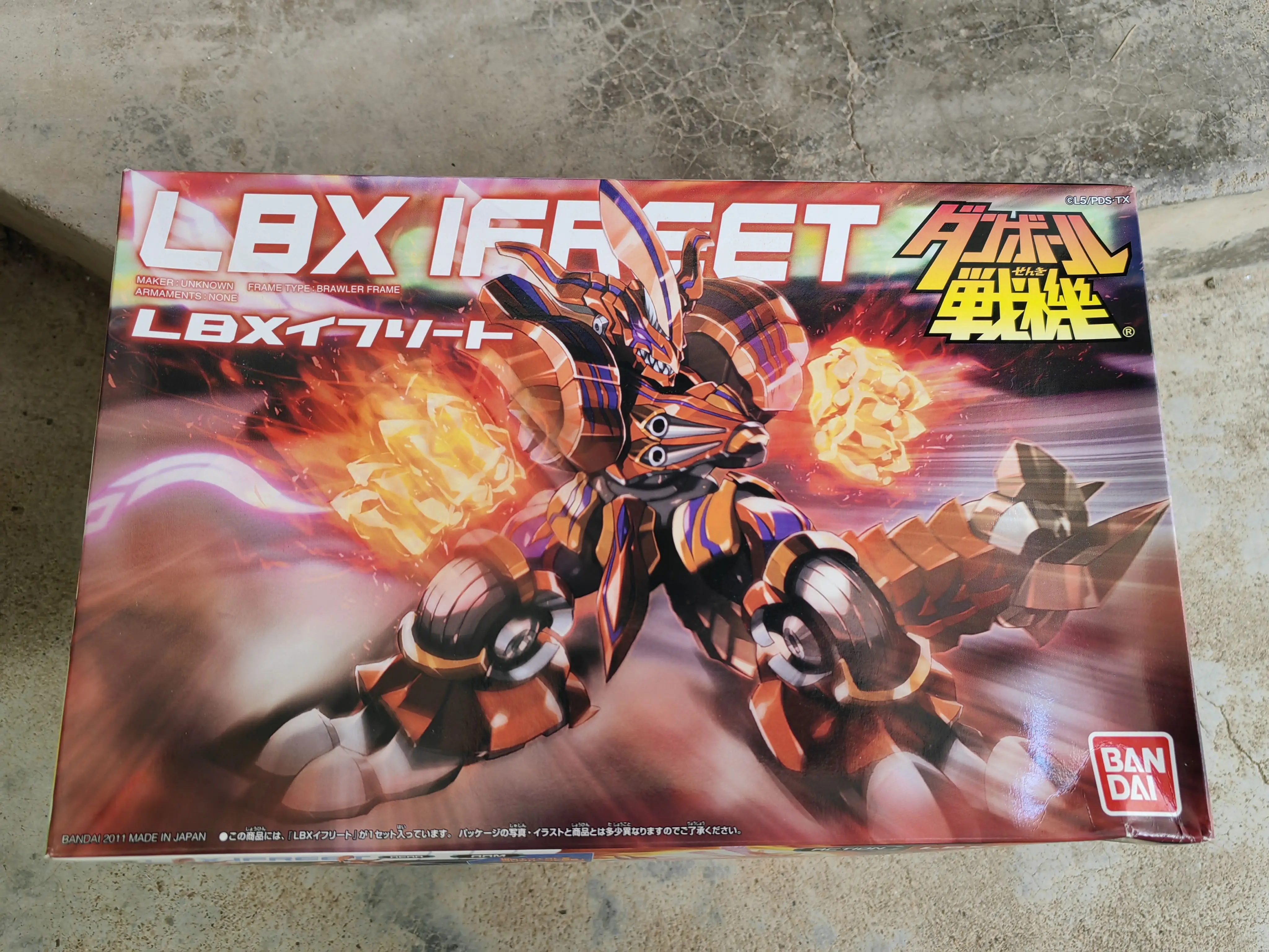 Bandai Red Standard Character Fighter LBX 016 Iveletetan Demon Spot