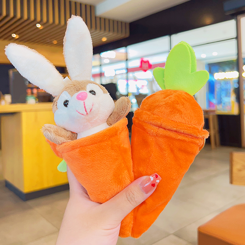 Plush Transformed into Carrot Bunny Car Keychain Chain for Women, Exquisite Backpack Pendant, Cute Trinket Gift
