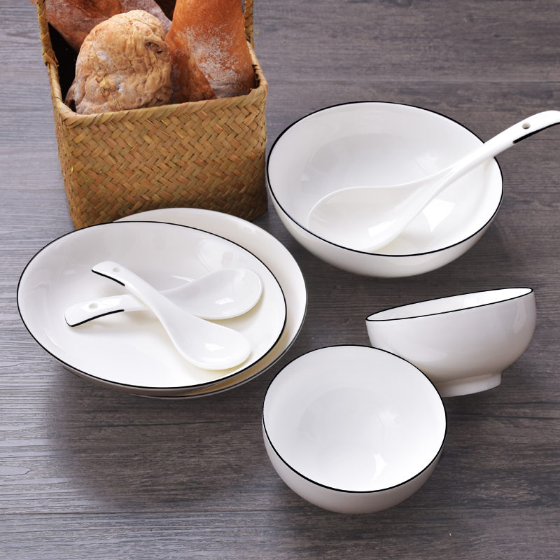 The new simplicity Nordic ins creative dishes suit household Japanese ceramics tableware to eat bread and butter plate combination of four people