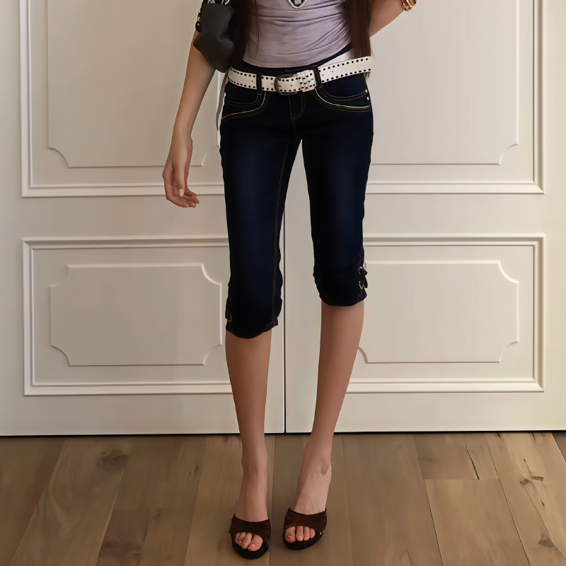 American Retro Low-Waisted Vintage Capri Pants for Women, Summer Y2K Hot Girl Tight Straight-Leg Flared Mid-Length Denim Shorts American Retro Low-Waisted Vintage Capri Pants for Women, Summer Y2K Hot Girl Tight Straight-Leg Flared Mid-Length Denim Shorts