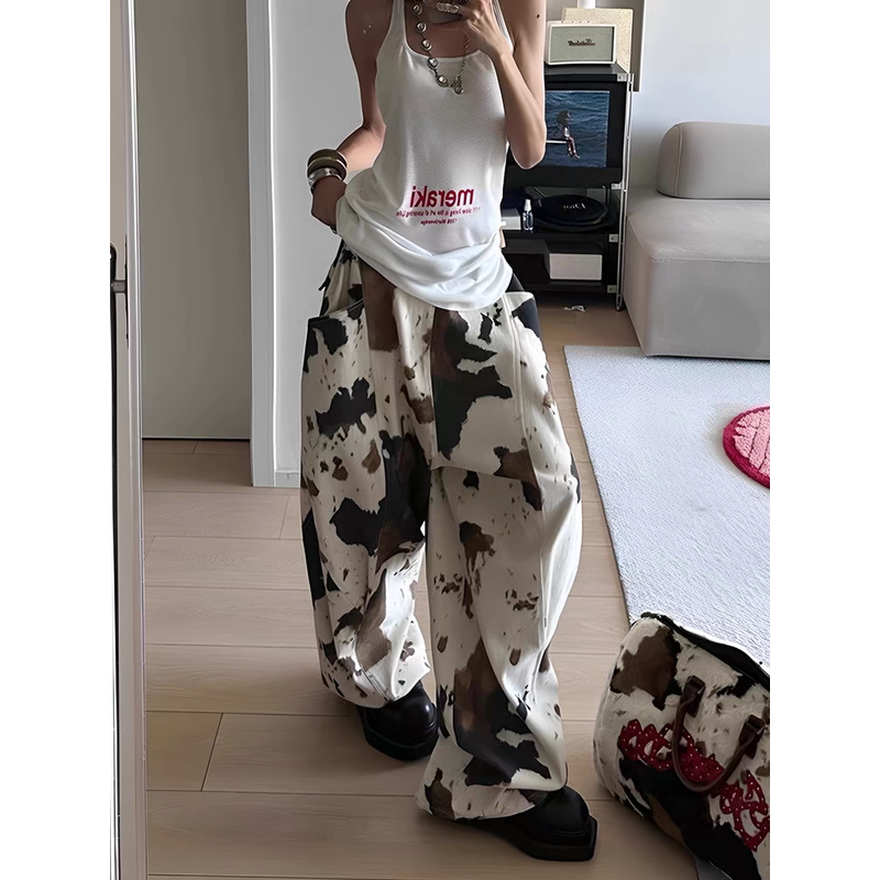 American Retro Cow Print Pants for Women, Spring and Summer New Style, Lazy and Relaxed, Wide-Leg, Loose, Extended Length, Printed Scimitar Jeans American Retro Cow Print Pants for Women, Spring and Summer New Style, Lazy and Relaxed, Wide-Leg, Loose, Extended Length, Printed Scimitar Jeans