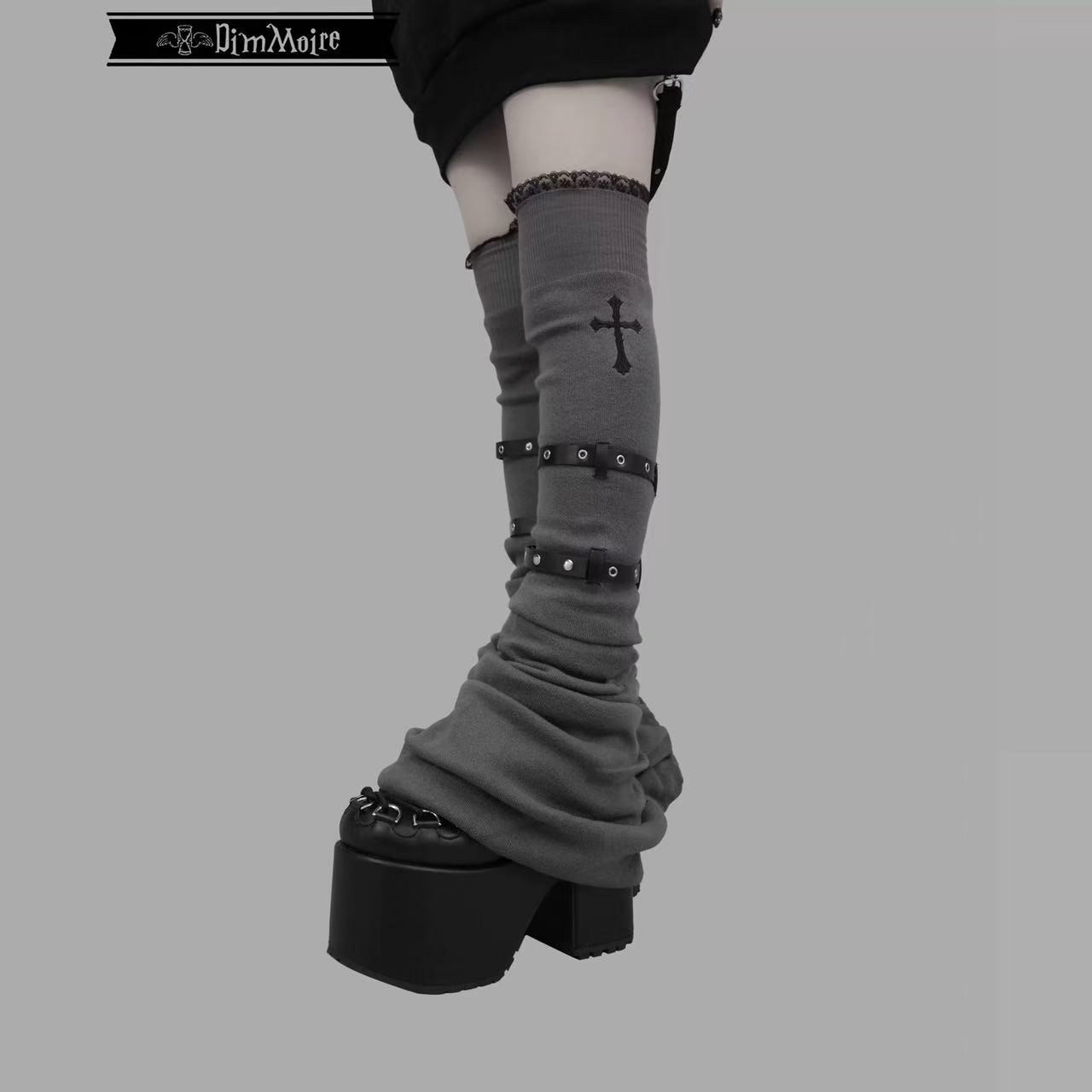 Dimmoire black and gray knitted cross leg warmers with leather