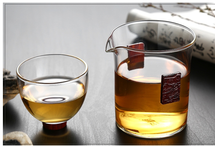 Royal pure wood glass fair Japanese manual heat - resistant glass tea cup upset sea points tea, kungfu tea accessories