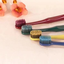 Toothbrush a box of 2 packs