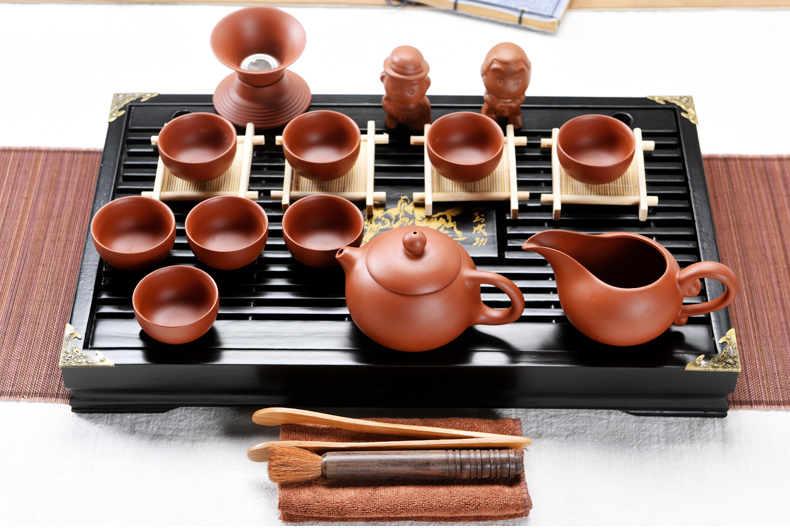 Purple sand pottery and porcelain kung fu tea set household small cup small office solid wood tea tray was the draw - out type tea table set