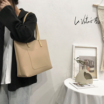 Single shoulder bag female 2020 New Tide Korean version Joker ins Tote bag leisure students large capacity Hand bag
