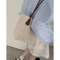 Niche straw woven bag women 2023 new summer fashion woven shoulder bag all-match large-capacity commuter tote bag
