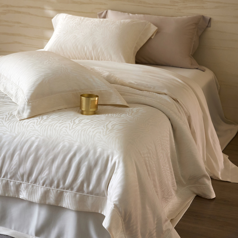 High-End Luxury Imported 100-Count Cotton-Linen Tencel Jacquard Four-Piece Set, Silky Duvet Cover, Bed Sheet, Bedding Set 4 High-End Luxury Imported 100-Count Cotton-Linen Tencel Jacquard Four-Piece Set, Silky Duvet Cover, Bed Sheet, Bedding Set 4