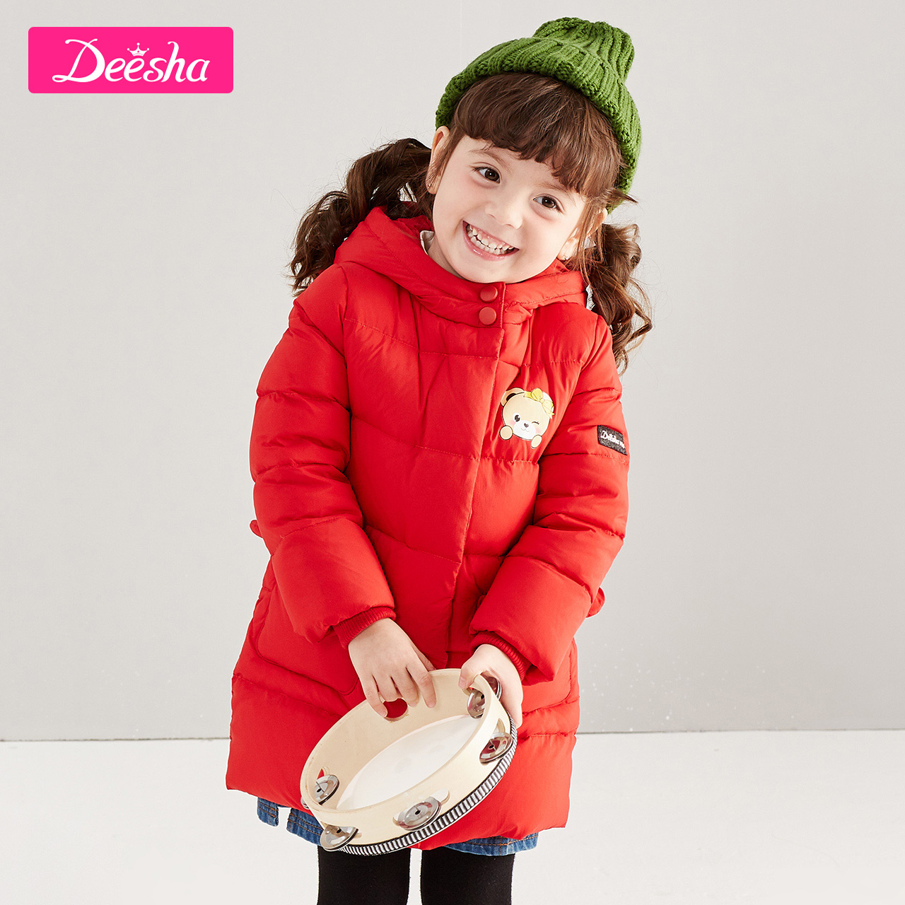 Desa cô gái Xuống Jacket 2018 của Winter Mang New Trẻ em Cub Cub thêu Hood Trong một áo dài Down.