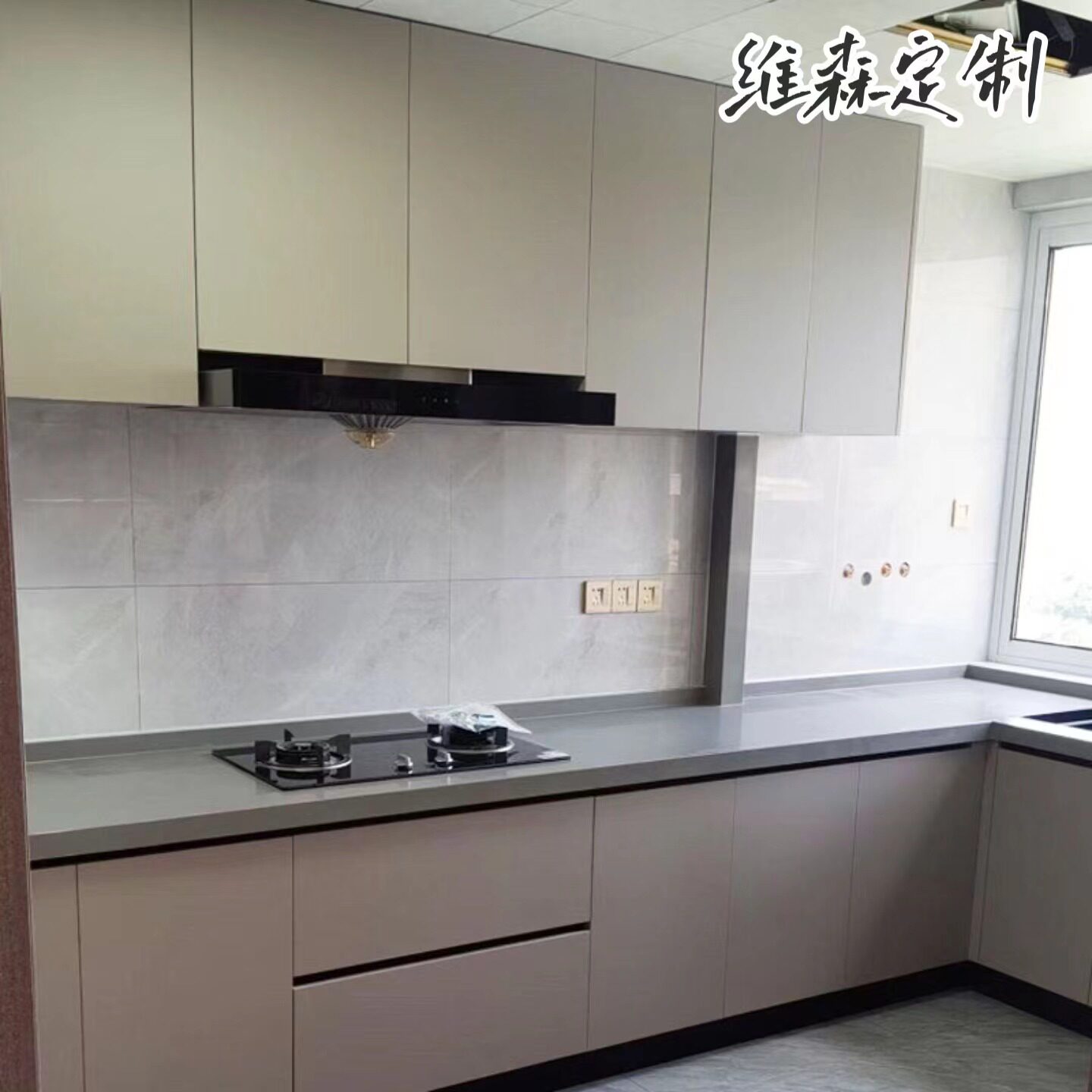 Shanghai overall overall cabinet custom-made imported Aige board PET door panel custom-made modern minimalist kitchen quartz stone