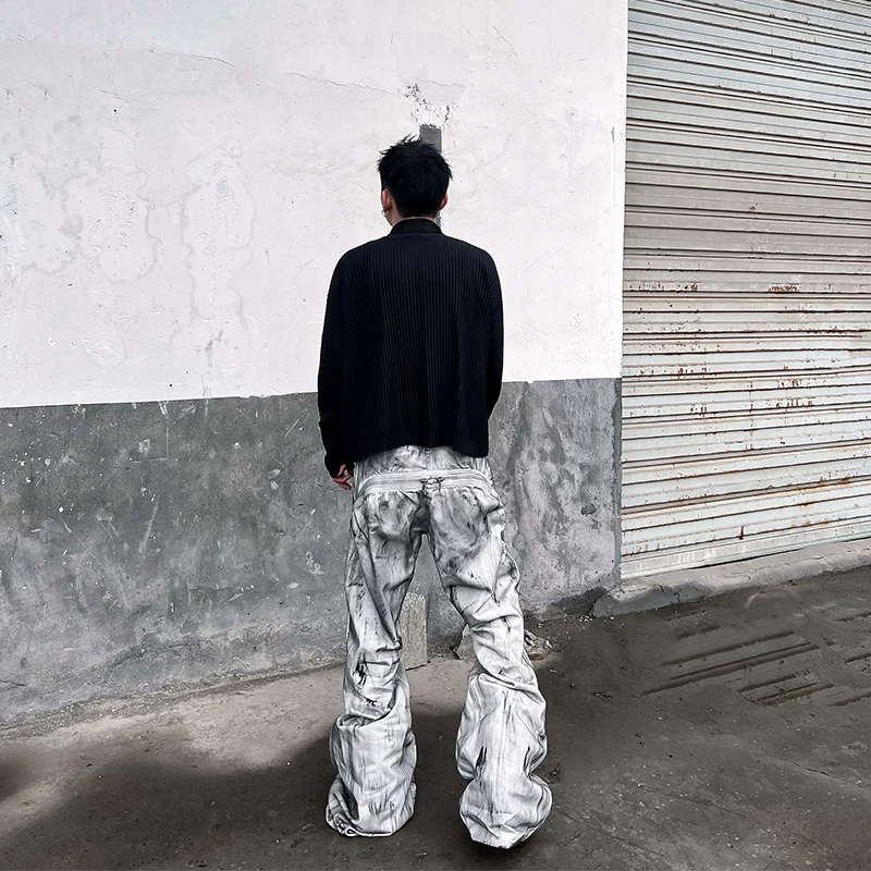 Белые джинсы с эффектом стирки, distressed, с зипом, свободного кроя, прямые, расклешённые, уложенные, застиранные