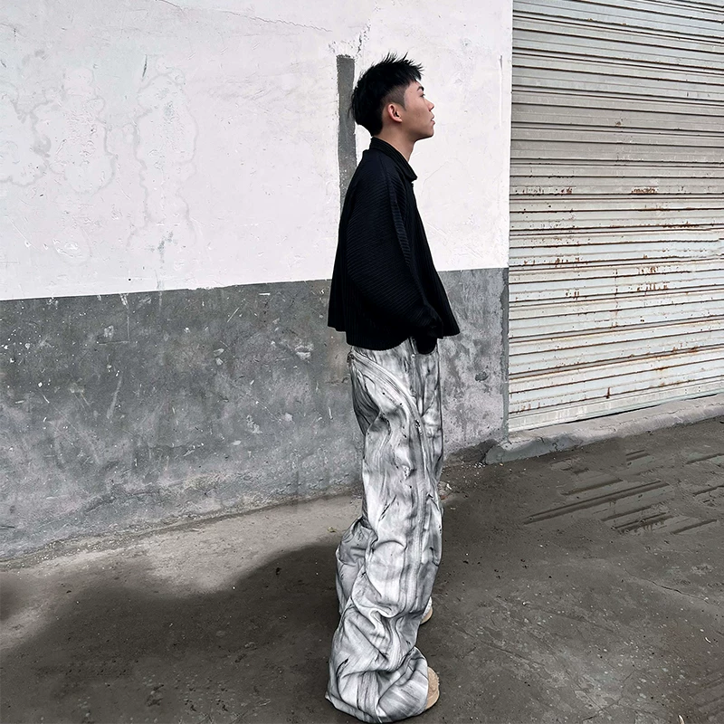 Белые джинсы с эффектом стирки, distressed, с зипом, свободного кроя, прямые, расклешённые, уложенные, застиранные