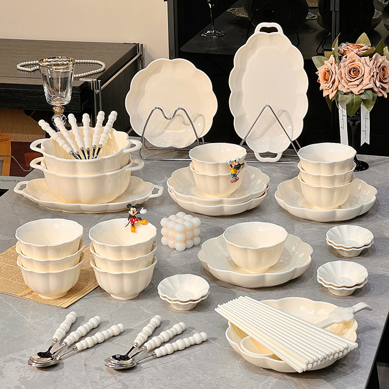 2026 New Model Bowl and Plate Set, Household Ceramic Plates, Bowls, Rice Bowls, Soup Bowls Combination, Underglaze Color Tableware Set 2026 New Model Bowl and Plate Set, Household Ceramic Plates, Bowls, Rice Bowls, Soup Bowls Combination, Underglaze Color Tableware Set