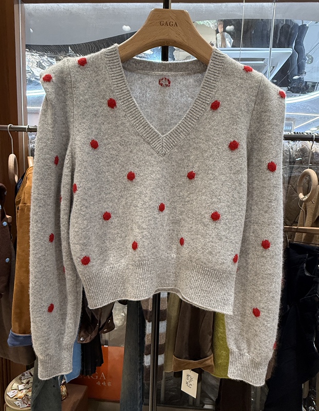 Fashionable V-Neck Color-Block Polka Dot All-Wool Knit Sweater for Women 2026 European Style Niche Loose Versatile Slimming Sweater