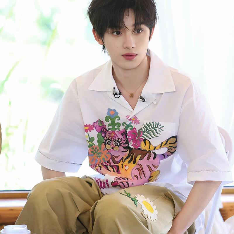Ding Chengxin Celebrity Style【Limited Time Concert】Loose Casual White Collared Shirt with Tiger Print Trendy Brand