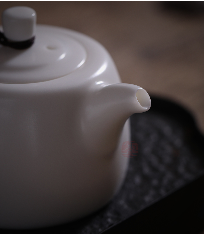 Jiangnan kung fu past little teapot from lard suet white jade household ceramic pot pot of single well bar pot teapot white porcelain