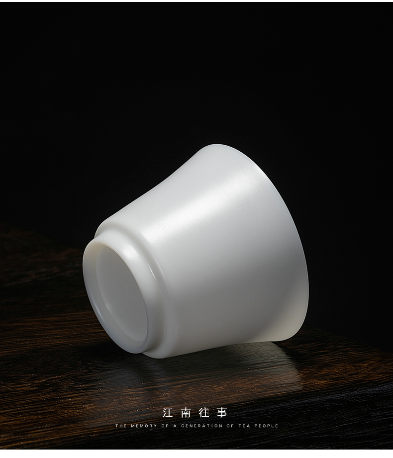 Jiangnan past Chinese white hand thin foetus porcelain teacup ceramic cup ultra - thin small sample tea cup tea kungfu master list