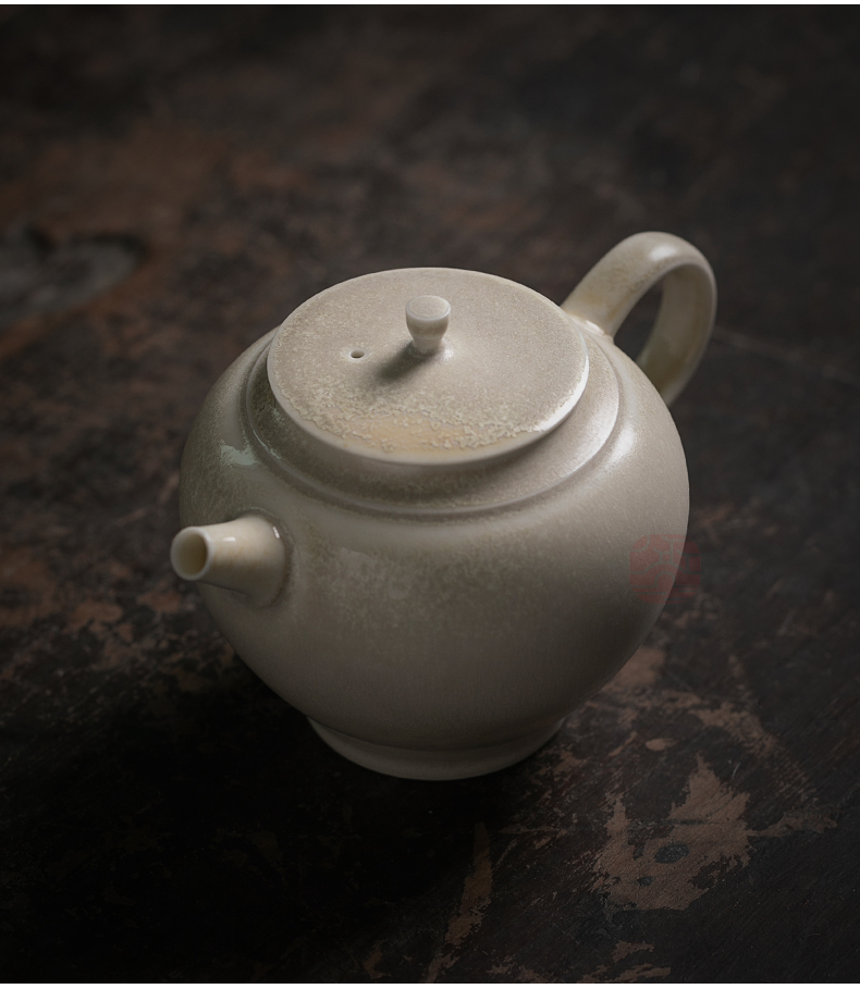 Jiangnan past kung fu small ceramic teapot tea tea set household manual firewood single pot plant ash teapot