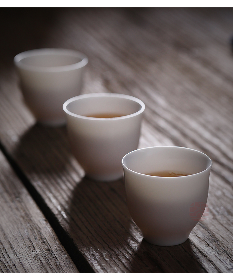 Jiangnan past China white porcelain tea set suit kung fu tea cup tea suet jade teapot 6 people