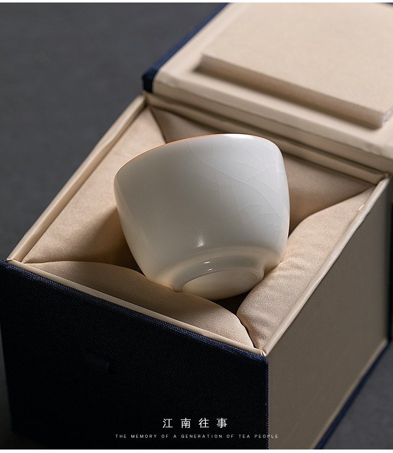 Jiangnan small masters cup white porcelain cups past your up embellish ku cup Chinese kung fu tea tea sample tea cup