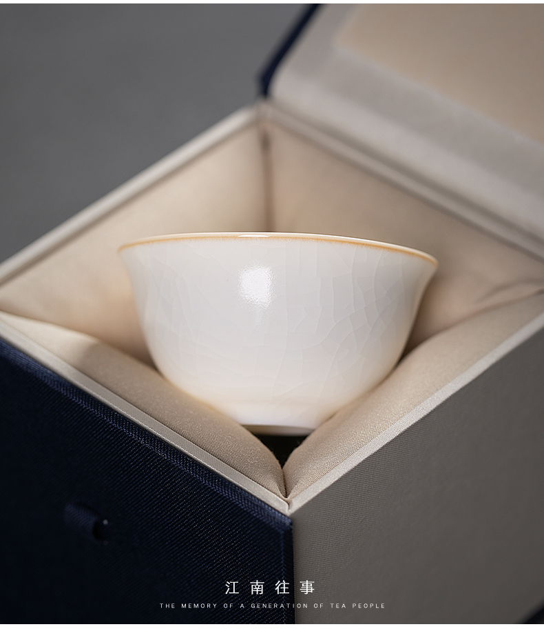 Jiangnan past your up suet jade white porcelain cups kung fu tea tea cup sample tea cup tea cup, a single master