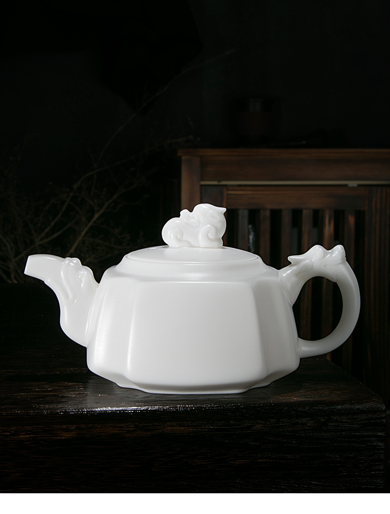 Jiangnan suet jade Chinese white square, past the mythical wild animal kung fu tea pot of household ceramics single pot of white porcelain teapot