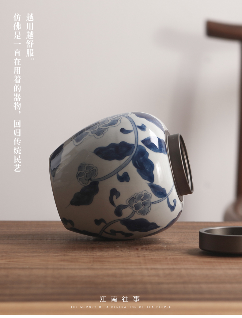 Jiangnan past blue and white porcelain tea pot aluminum alloy cover seal pot kung fu tea set store receives household storage tank