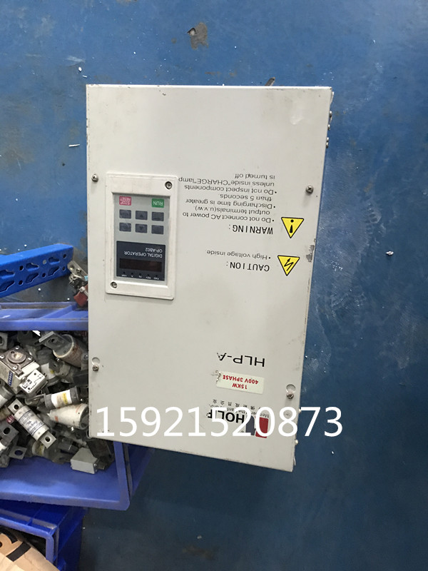 HLP-A series frequency converter HLPA001543B 9 into new 15KW 400V 3PHASE spot 380V