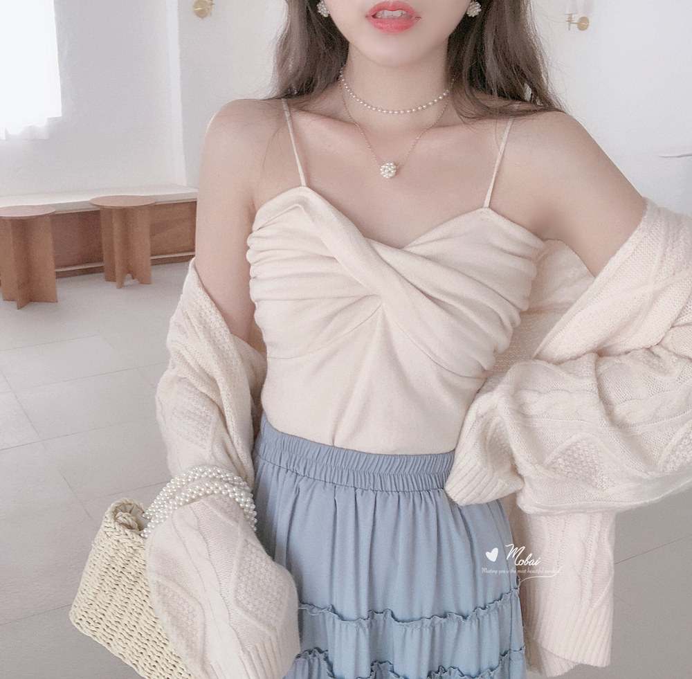 MOBAI gentle retro 2020 spring and summer inside and outside wearing knitted adjustable twist flower slim vest small suspender woman
