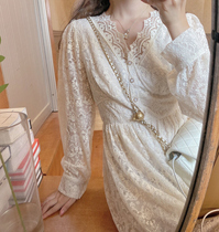 MOBAI gentle wind retro lace dress womens autumn and winter temperament thin French medium-long section inside the first love skirt