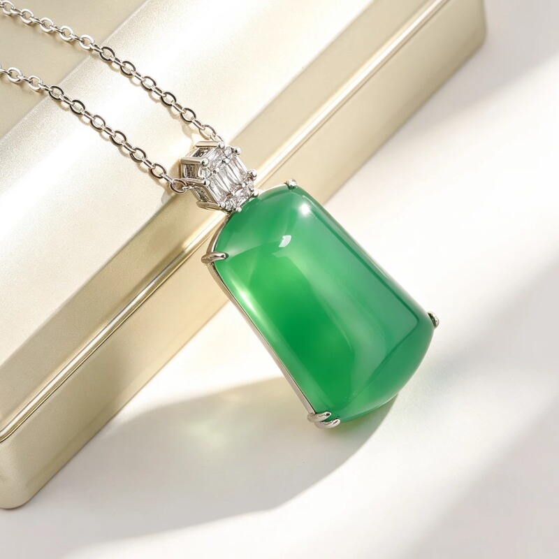 Natural Jadeite Full Green Peace and Safety Pendant for Women, Light Luxury Agate High-End Jewelry Necklace Accessory